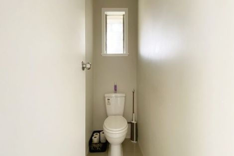 Photo of property in 1 Iorangi Place, Hillpark, Auckland, 2102