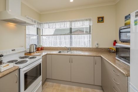 Photo of property in Rangeview Villas, 10/9 Fuller Close, Levin, 5510