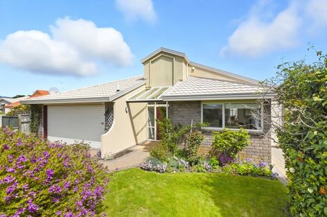 Photo of property in 26 Beach Haven Place, Paraparaumu Beach, Paraparaumu, 5032