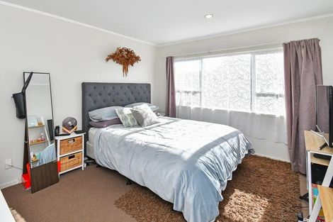 Photo of property in 1/20 Secretariat Place, Randwick Park, Auckland, 2105