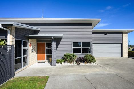 Photo of property in 99 Schnell Drive, Kelvin Grove, Palmerston North, 4414