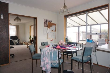 Photo of property in 79 Waratah Street, Avondale, Christchurch, 8061