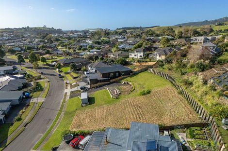 Photo of property in 81 Oteki Park Drive, Welcome Bay, Tauranga, 3112