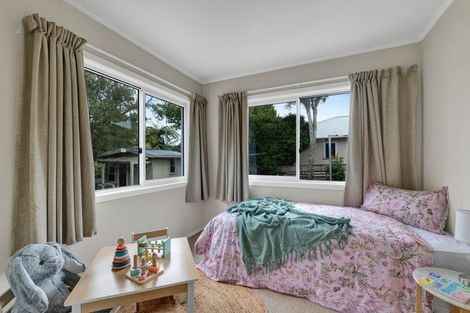 Photo of property in 3 Morgan Lane, Ferndale, New Plymouth, 4310