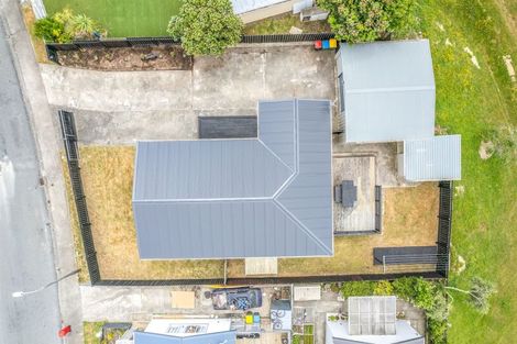 Photo of property in 41 Cleat Street, Whitby, Porirua, 5024