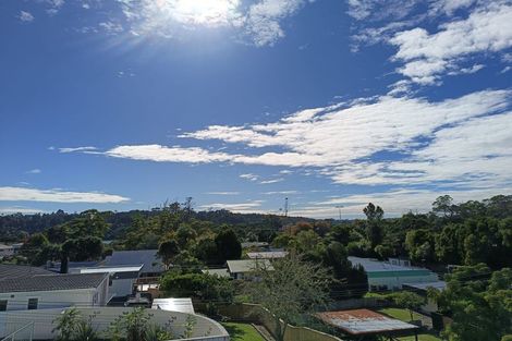Photo of property in 2/15 Cresta Avenue, Beach Haven, Auckland, 0626
