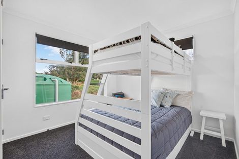 Photo of property in 4 Pinedale Crescent, Riversdale Beach, Masterton, 5872
