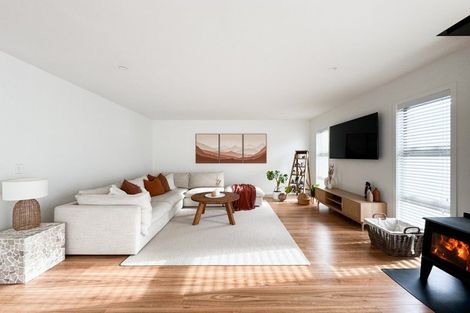 Photo of property in 30 Dunn Street, Lake Hawea, 9382