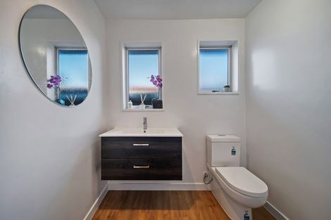 Photo of property in 2/58 Inwoods Road, Parklands, Christchurch, 8083