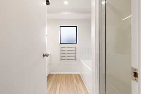 Photo of property in 100 Hillcrest Drive, Kelvin Grove, Palmerston North, 4414