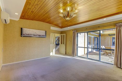 Photo of property in 2 Nielsen Gardens, Rototuna, Hamilton, 3210