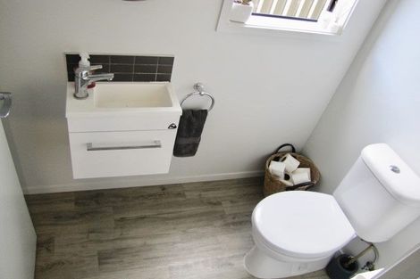 Photo of property in 16 Bridle Way, Omokoroa, 3114