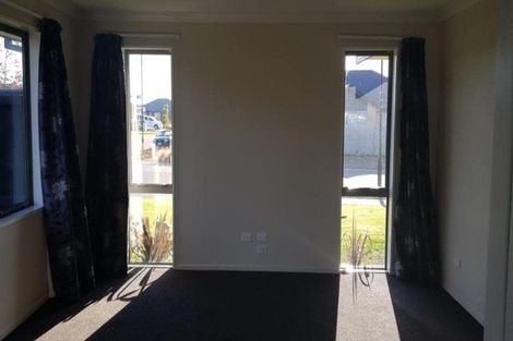 Photo of property in 52 Newman Road, Rolleston, 7614