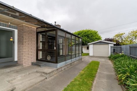 Photo of property in 17 Boston Avenue, Hornby, Christchurch, 8042