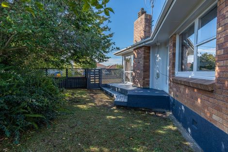 Photo of property in 84 Mount View Road, Melville, Hamilton, 3206