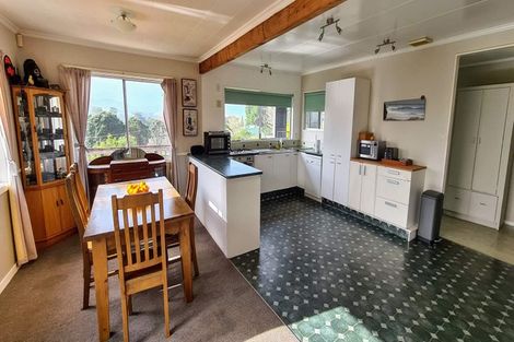 Photo of property in 5 View Street, Maungaturoto, 0520