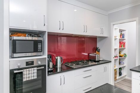 Photo of property in 3 Te Tiireke Drive, Glenview, Hamilton, 3206