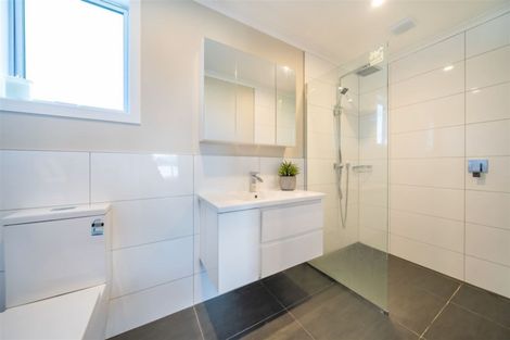 Photo of property in 16 Poulson Grove, Trentham, Upper Hutt, 5018