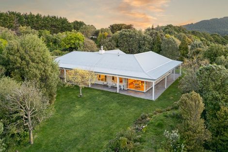 Photo of property in 30 Gladys Scott Place, Tawa, Wellington, 5028