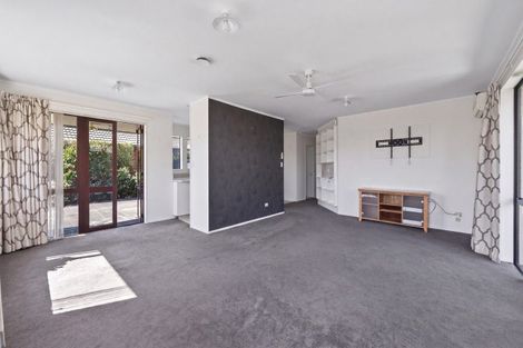 Photo of property in 12 Wordsworth Place, Stoke, Nelson, 7011