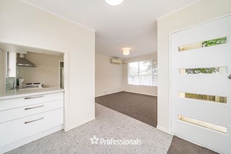 Photo of property in 15b Pencarrow Crescent, Wainuiomata, Lower Hutt, 5014
