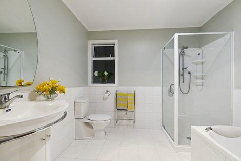 Photo of property in 9 Khouri Avenue, Karori, Wellington, 6012