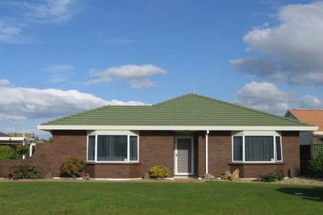 Photo of property in 34 Balmacewen Place, Mount Maunganui, 3116