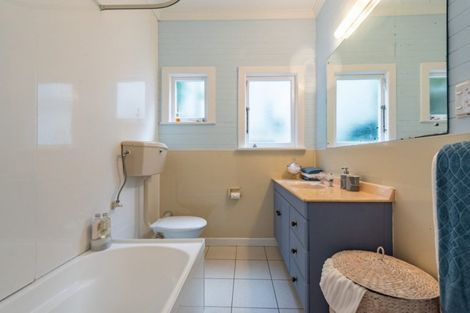 Photo of property in 1/18 Ponsonby Road, Karori, Wellington, 6012