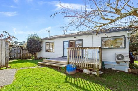 Photo of property in 106 Glen Road, Ranui, Auckland, 0612