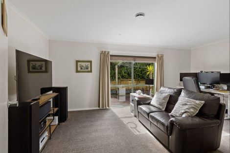Photo of property in 26 Waldorf Crescent, Orewa, 0931