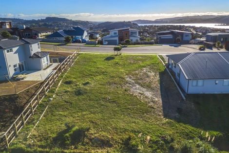 Photo of property in 160 Endeavour Drive, Whitby, Porirua, 5024