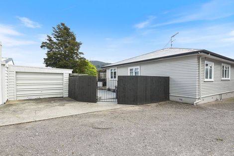 Photo of property in 11 Russell Road, Fairy Springs, Rotorua, 3015