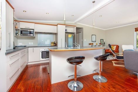 Photo of property in 15 Bay View Road, Raglan, 3225