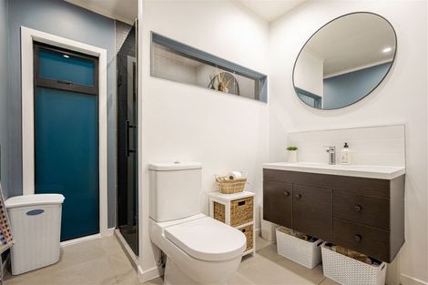 Photo of property in 6 Tawari Road, Henderson Valley, Auckland, 0612