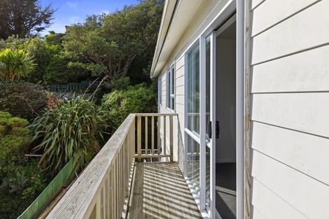 Photo of property in 31b Omega Street, Newlands, Wellington, 6037