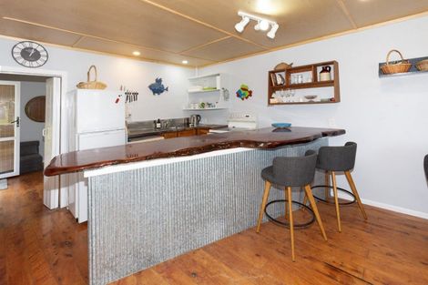 Photo of property in 5 Bayly Street, Baylys Beach, Dargaville, 0377