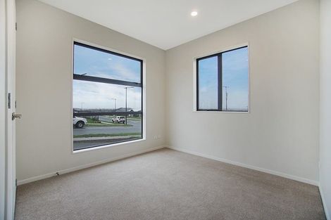 Photo of property in 48 Twin Parks Rise, Papakura, 2110