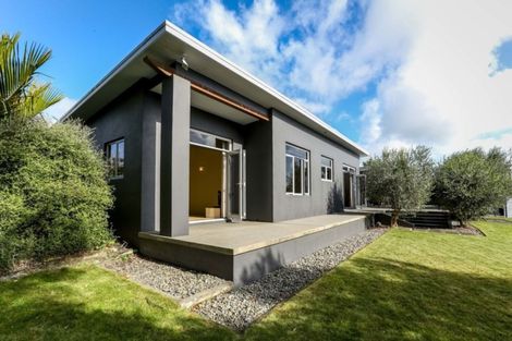 Photo of property in 55b Shelter Grove, Frankleigh Park, New Plymouth, 4310