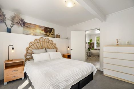 Photo of property in 10a Wilding Avenue, Northcote Point, Auckland, 0627