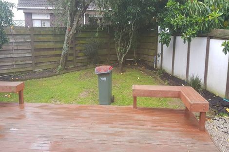 Photo of property in 1/18 Kentigern Close, Pakuranga, Auckland, 2010