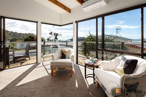 Photo of property in 28 Ocean View Road, Waihi Beach, 3611