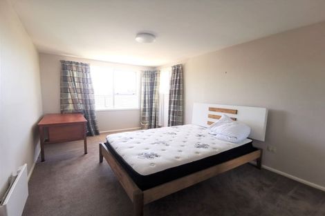 Photo of property in 35 Delaware Crescent, Russley, Christchurch, 8042