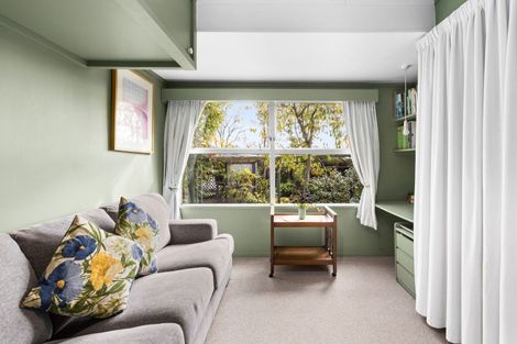 Photo of property in 12b Saint Hill Lane, Havelock North, 4130