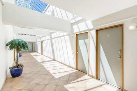 Photo of property in 1/81 Birkenhead Avenue, Birkenhead, Auckland, 0626