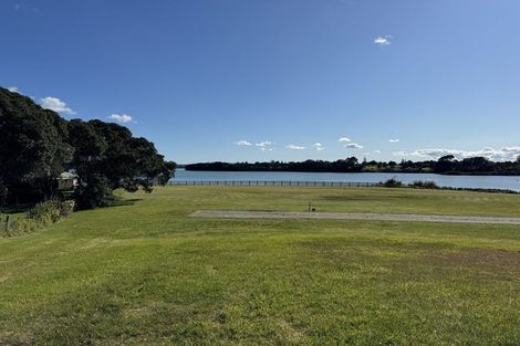 Photo of property in 17 Goble Road, Clarks Beach, 2679