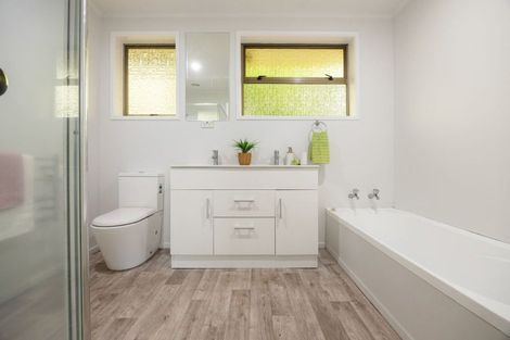 Photo of property in 952a Heaphy Terrace, Fairfield, Hamilton, 3214