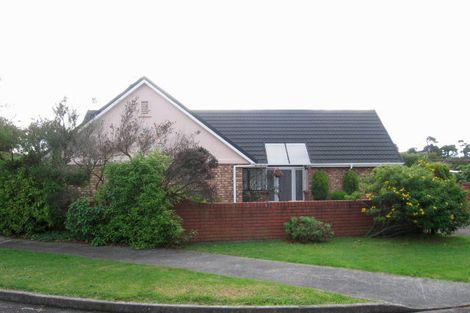 Photo of property in 2 Oak Bay, Waikanae, 5036