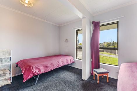 Photo of property in 27 Browning Crescent, Stoke, Nelson, 7011