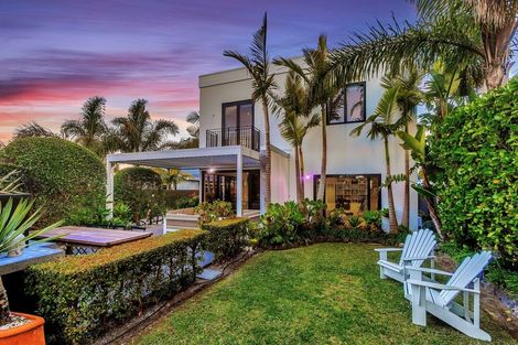 Photo of property in 55 Wainui Avenue, Point Chevalier, Auckland, 1022