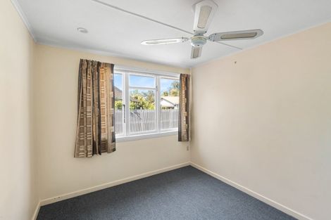Photo of property in 4 Doreen Street, Aranui, Christchurch, 8061